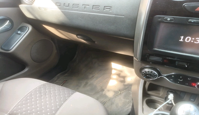 2018 Renault Duster 85 PS RXZ DIESEL, Diesel, Manual, 1,04,207 km, interior