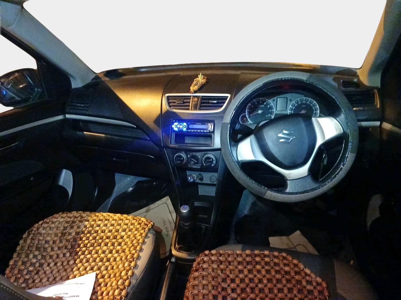 2014 Maruti Swift VXI, Petrol, Manual, 51,284 km, interior