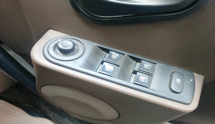 2019 Renault Duster 110 PS RXS 4X2 AMT DIESEL, Diesel, Automatic, 82,561 km, interior