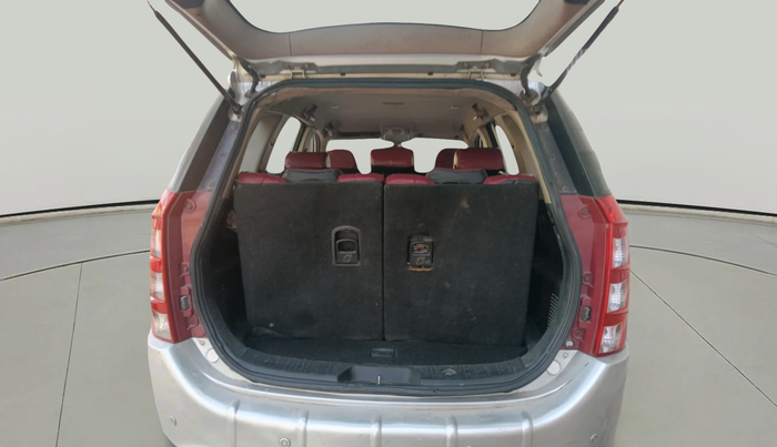 2014 Mahindra XUV500 W8, Diesel, Manual, 1,47,151 km, exterior