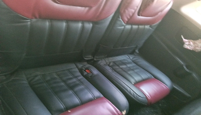 2014 Mahindra XUV500 W8, Diesel, Manual, 1,47,151 km, interior