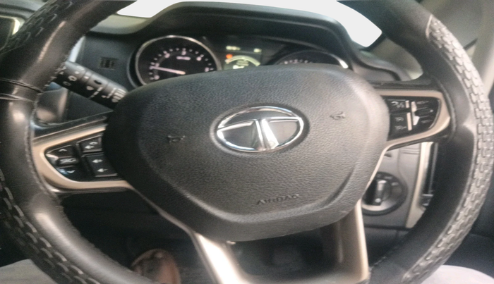 2017 Tata Hexa XTA 4X2 7 STR, Diesel, Automatic, 1,96,138 km, interior