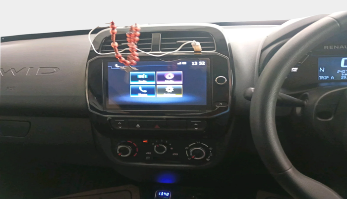 2023 Renault Kwid RXT 1.0 AMT, Petrol, Automatic, 24,075 km, interior