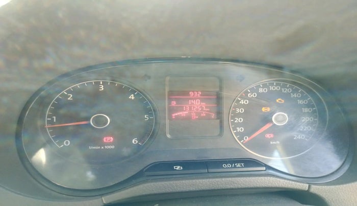 2013 Volkswagen Vento HIGHLINE DIESEL 1.6, Diesel, Manual, 1,31,257 km, interior