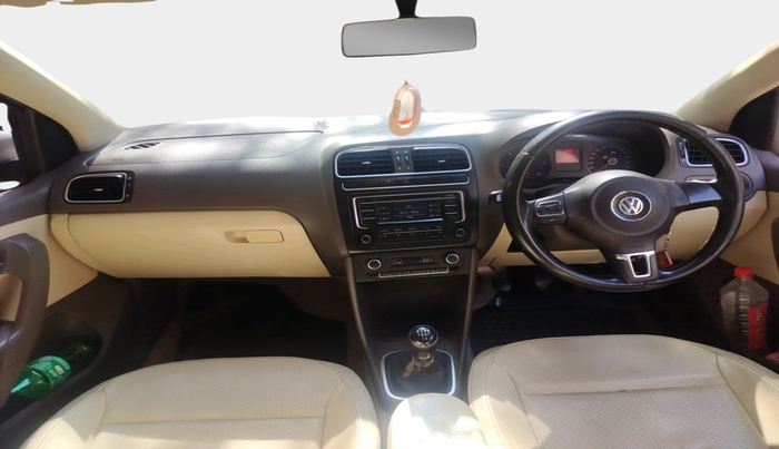 2013 Volkswagen Vento HIGHLINE DIESEL 1.6, Diesel, Manual, 1,31,257 km, interior