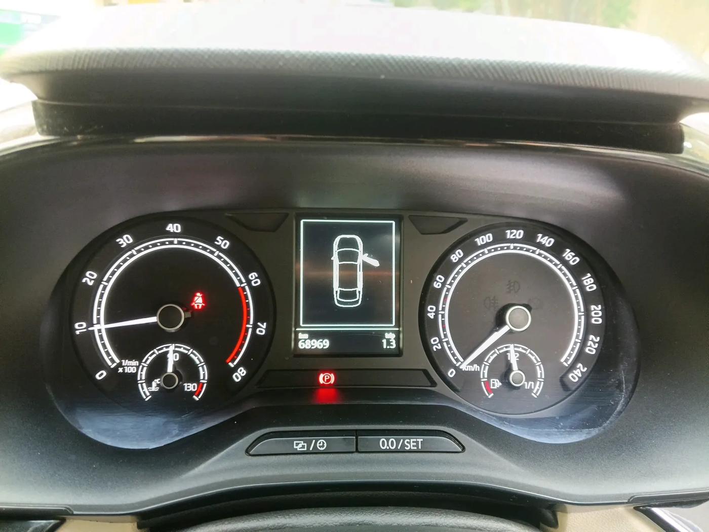 2022 Skoda SLAVIA AMBITION 1.0L TSI MT, Petrol, Manual, 68,969 km, interior