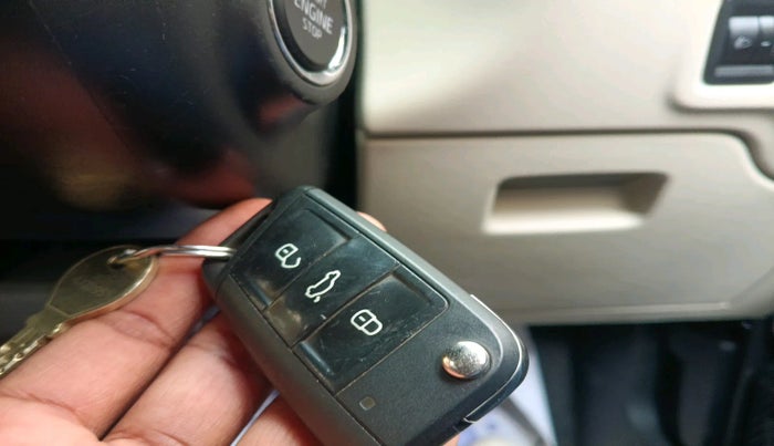 2022 Skoda SLAVIA AMBITION 1.0L TSI MT, Petrol, Manual, 68,969 km, interior