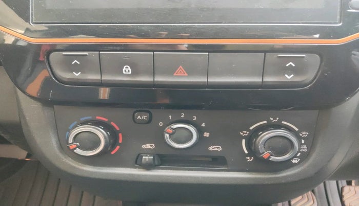 2019 Renault Kwid CLIMBER 1.0 (O), Petrol, Manual, 44,019 km, interior