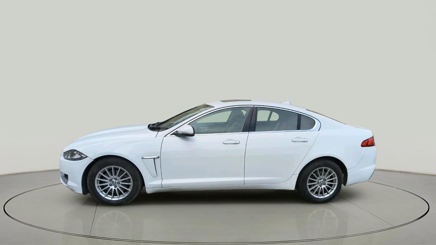 2013 Jaguar XF 2.2 DIESEL LUXURY, Diesel, Automatic, 88,696 km, exterior