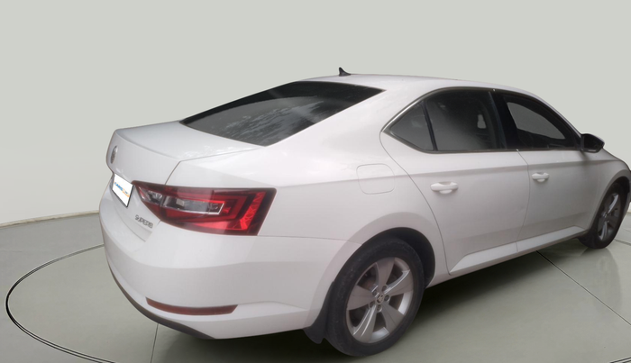 2017 Skoda Superb STYLE 2.0 TDI AT, Diesel, Automatic, 58,665 km, exterior