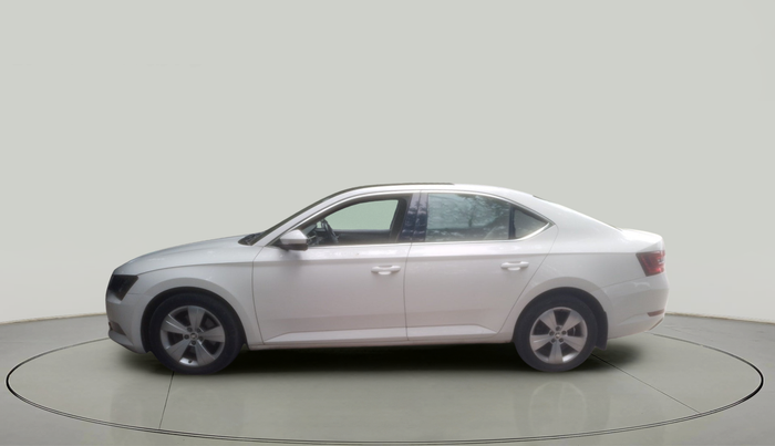 2017 Skoda Superb STYLE 2.0 TDI AT, Diesel, Automatic, 58,665 km, exterior