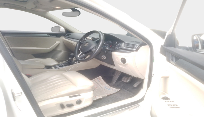 2017 Skoda Superb STYLE 2.0 TDI AT, Diesel, Automatic, 58,665 km, interior
