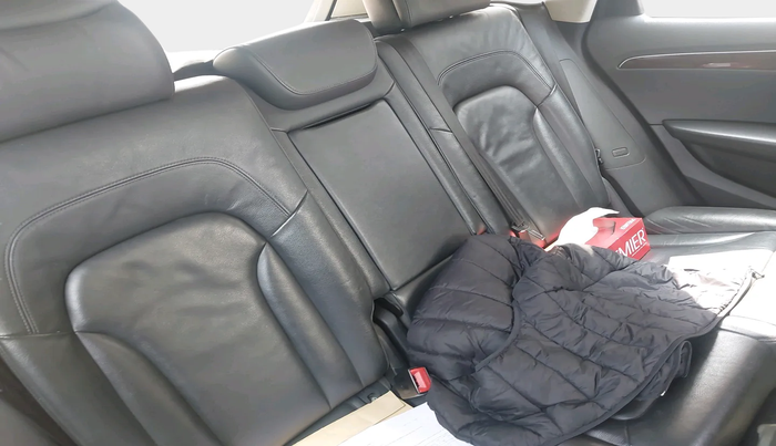 2012 Audi Q5 2.0 TDI QUATTRO, Diesel, Automatic, 2,82,207 km, interior