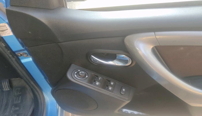 2020 Renault Duster RXZ 1.3 TURBO PETROL MT, Petrol, Manual, 29,751 km, interior