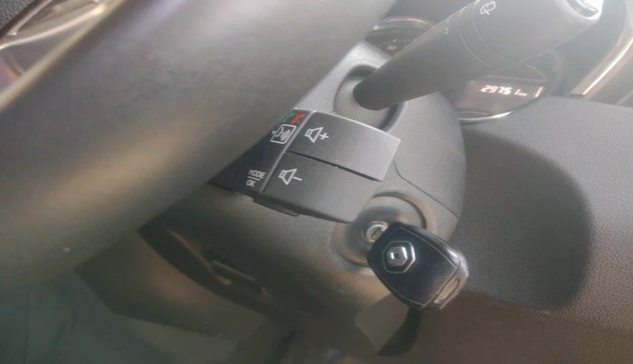 2020 Renault Duster RXZ 1.3 TURBO PETROL MT, Petrol, Manual, 29,751 km, interior