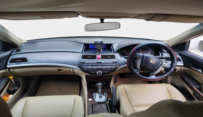 2010 Honda Accord 2.4L I-VTEC AT, Petrol, Automatic, 88,903 km, interior