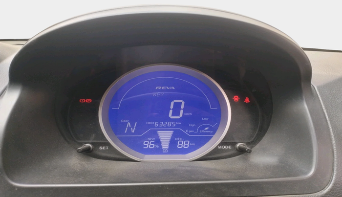 2015 Mahindra E2O T2, Electric, Automatic, 63,285 km, interior