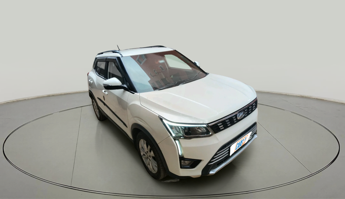 2020 Mahindra XUV300 W8 1.5 DIESEL AMT, Diesel, Automatic, 81,639 km, exterior