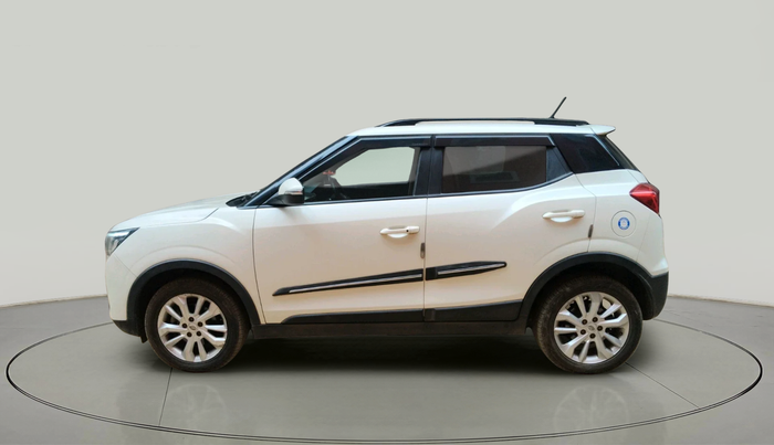 2020 Mahindra XUV300 W8 1.5 DIESEL AMT, Diesel, Automatic, 81,639 km, exterior