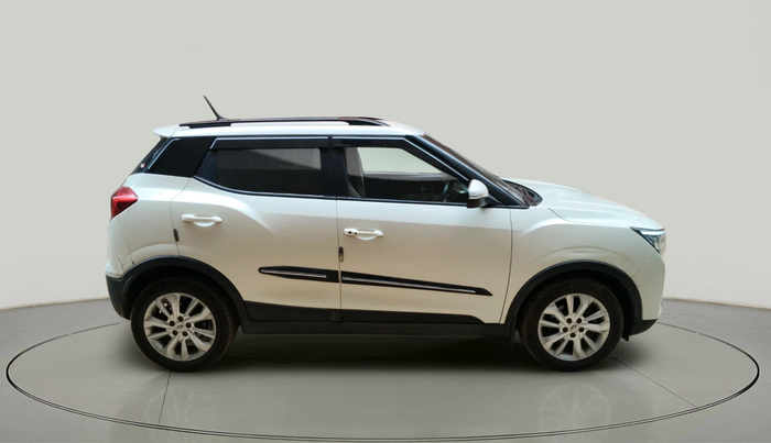 2020 Mahindra XUV300 W8 1.5 DIESEL AMT, Diesel, Automatic, 81,639 km, exterior