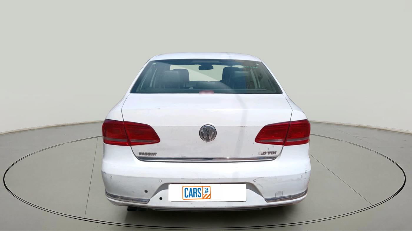 2011 Volkswagen Passat COMFORTLINE DSG, Diesel, Automatic, 1,55,715 km, exterior