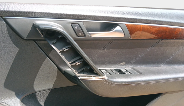 2011 Volkswagen Passat COMFORTLINE DSG, Diesel, Automatic, 1,55,715 km, interior