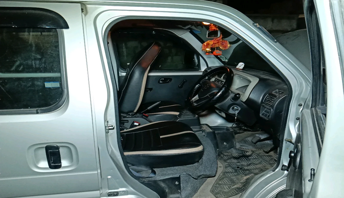 2023 Maruti Eeco 5 STR AC, Petrol, Manual, 28,694 km, interior