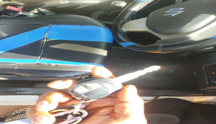 2013 Maruti Swift VXI, Petrol, Manual, 91,816 km, interior