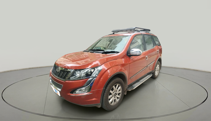 2016 Mahindra XUV500 W10 AT, Diesel, Automatic, 1,15,199 km, exterior