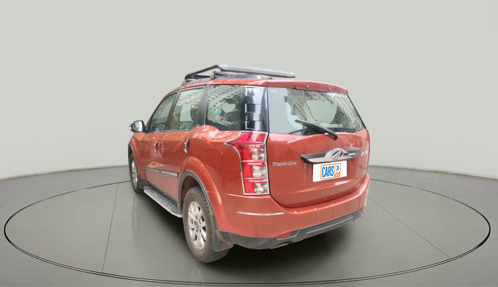 2016 Mahindra XUV500 W10 AT, Diesel, Automatic, 1,15,199 km, exterior