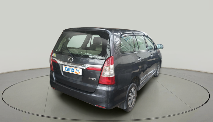 2015 Toyota Innova 2.5 VX 7 STR, Diesel, Manual, 98,229 km, exterior