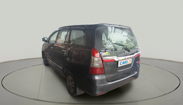 2015 Toyota Innova 2.5 VX 7 STR, Diesel, Manual, 98,229 km, exterior