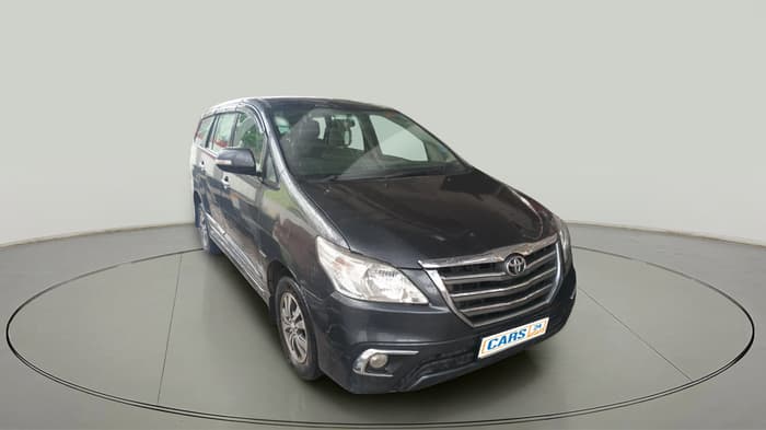 2015 Toyota Innova 2.5 VX 7 STR, Diesel, Manual, 98,229 km, exterior
