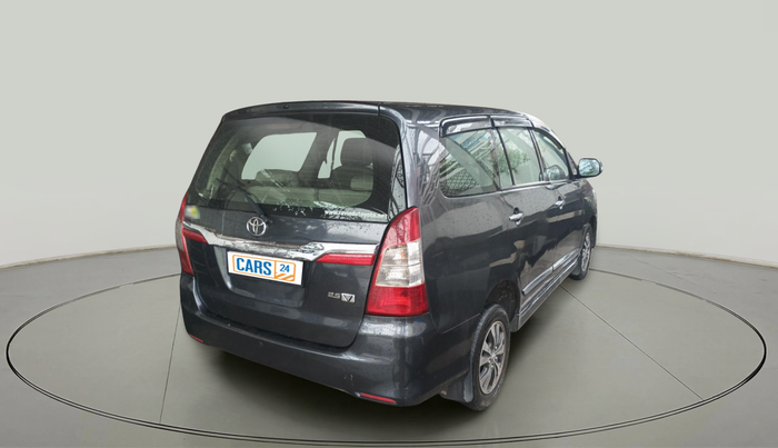 2015 Toyota Innova 2.5 VX 7 STR, Diesel, Manual, 98,229 km, exterior