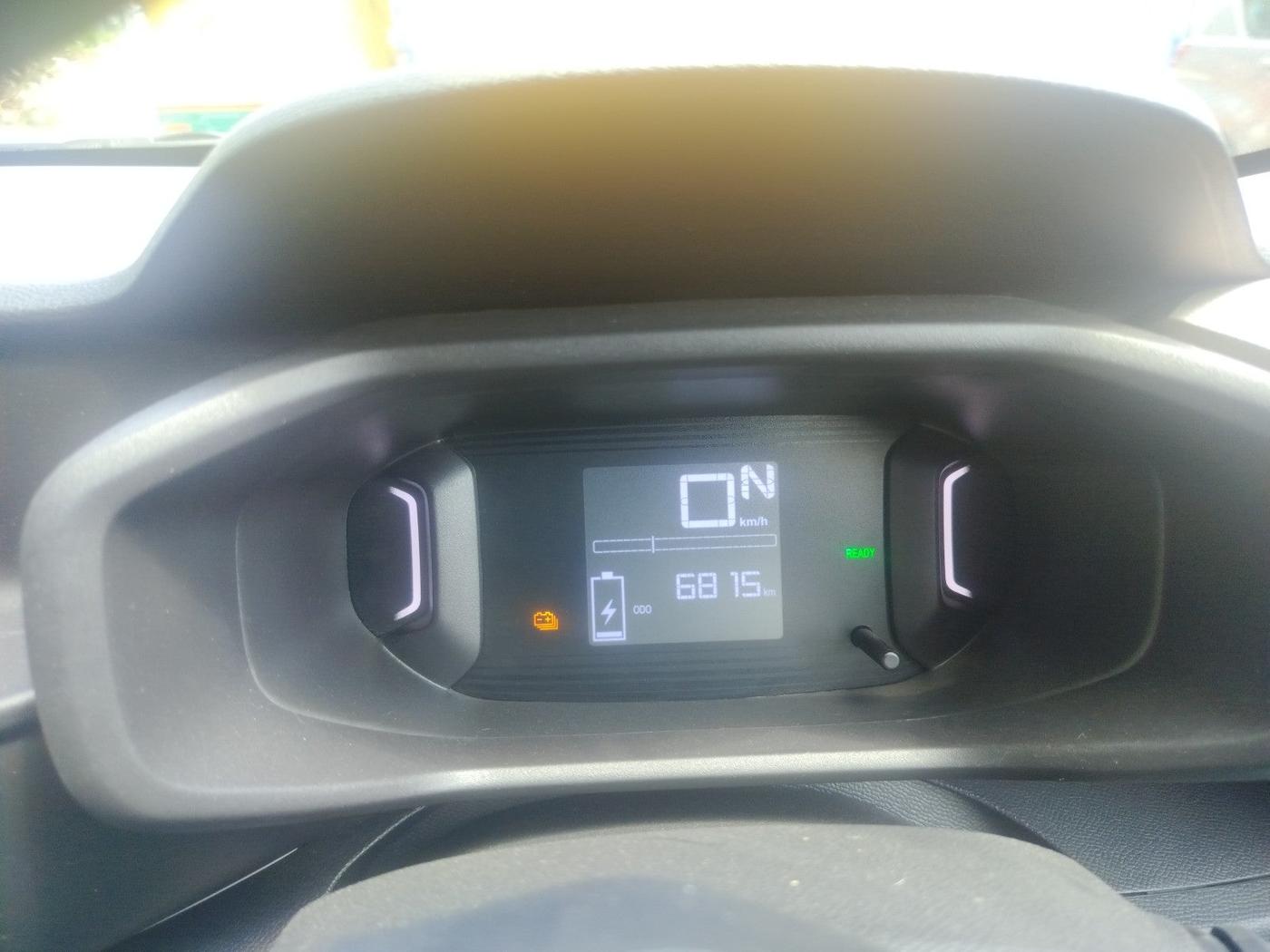 2023 CITROEN E C3 FEEL, Electric, Automatic, 6,815 km, interior