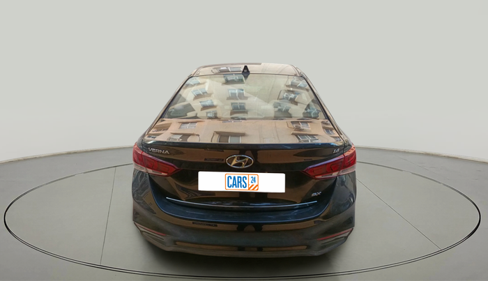 2018 Hyundai Verna 1.6 VTVT SX, Petrol, Manual, 22,724 km, exterior