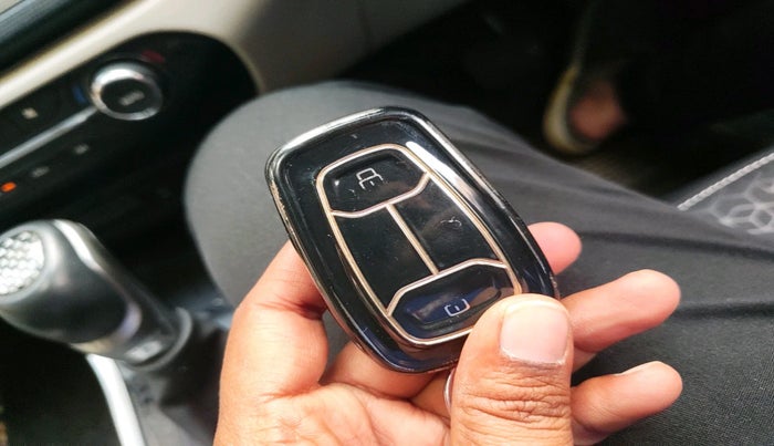 2024 Tata ALTROZ XZA + SUNROOF, Petrol, Automatic, 15,106 km, interior