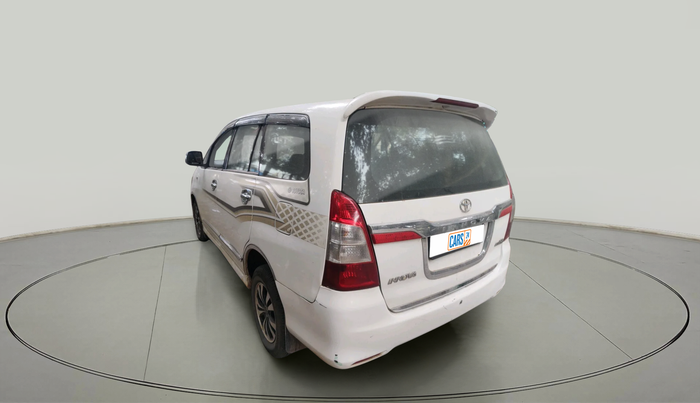 2015 Toyota Innova 2.5 GX 8 STR, Diesel, Manual, 1,36,741 km, exterior