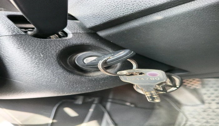 2018 Volkswagen Ameo TRENDLINE 1.0L, Petrol, Manual, 63,062 km, interior