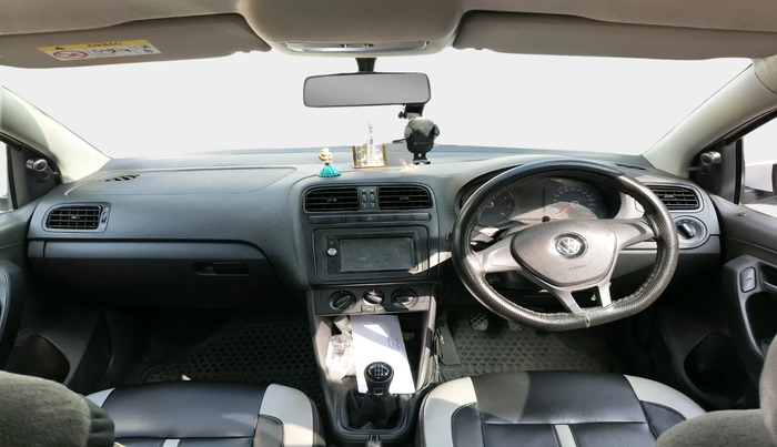 2018 Volkswagen Ameo TRENDLINE 1.0L, Petrol, Manual, 63,062 km, interior