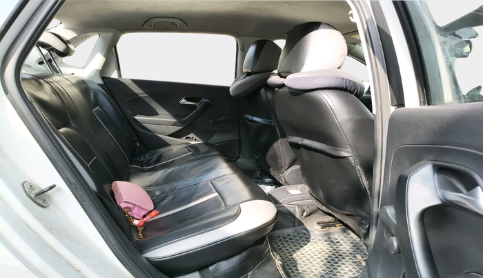 2018 Volkswagen Ameo TRENDLINE 1.0L, Petrol, Manual, 63,062 km, interior