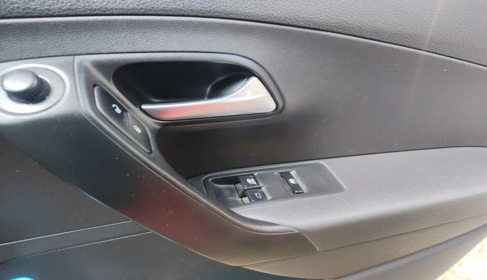 2019 Volkswagen Polo COMFORTLINE 1.0L MPI, Petrol, Manual, 93,631 km, interior