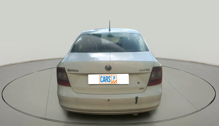 2013 Skoda Rapid ELEGANCE 1.6 TDI CR MT, Diesel, Manual, 1,04,446 km, exterior