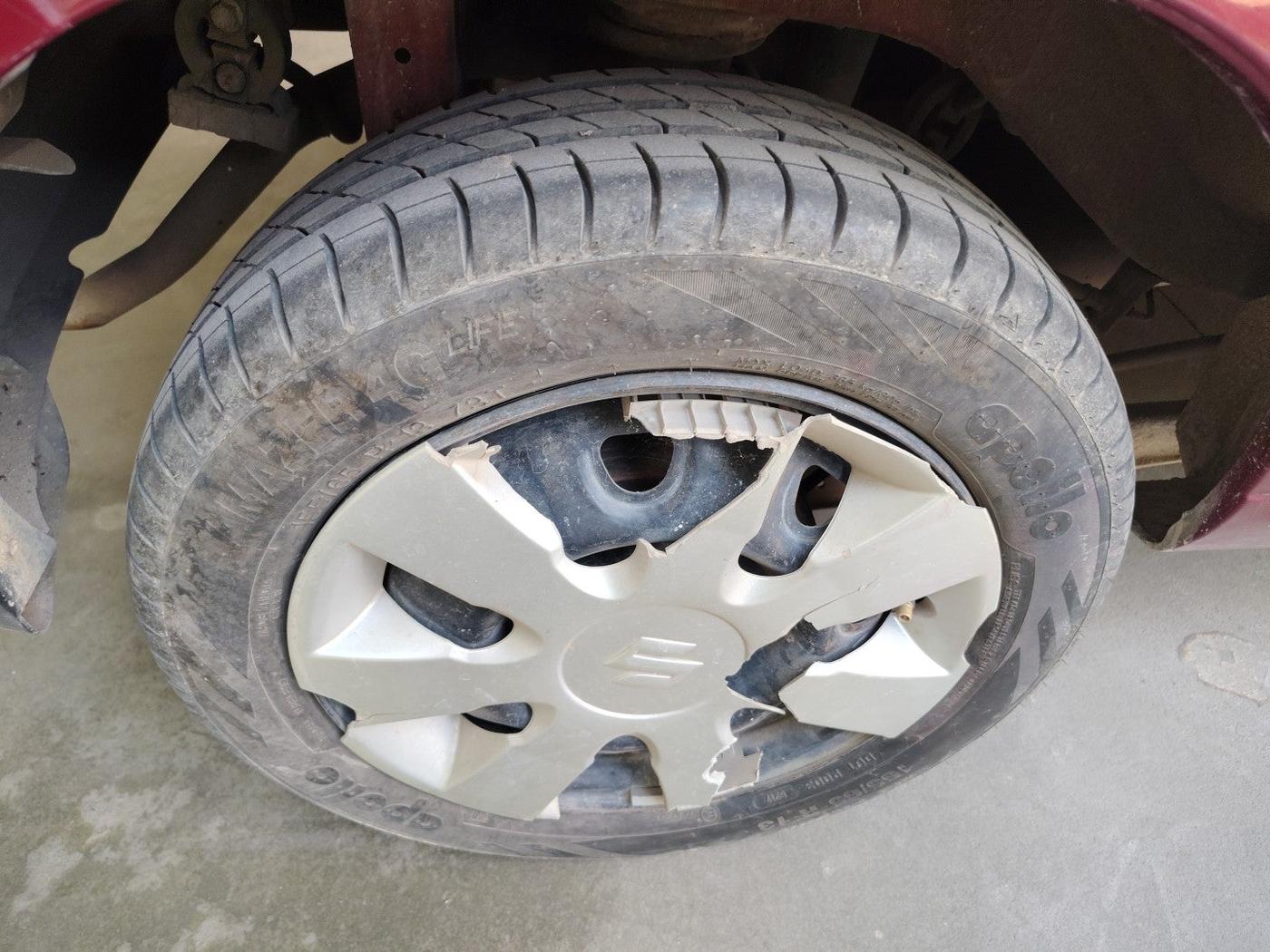 2013 Maruti Alto K10 VXI, Petrol, Manual, 89,219 km, tyre