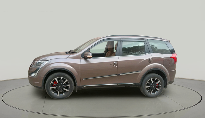 2020 Mahindra XUV500 W11, Diesel, Manual, 48,268 km, exterior