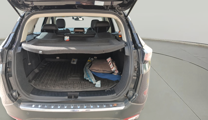 2021 Tata Harrier XZA PLUS 2.0L DARK EDITION, Diesel, Automatic, 84,693 km, exterior