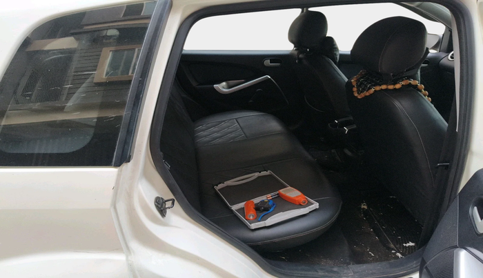 2014 Ford Figo TITANIUM 1.2 PETROL, Petrol, Manual, 78,835 km, interior