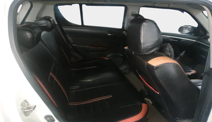2015 Maruti Swift ZDI, Diesel, Manual, 2,11,539 km, interior