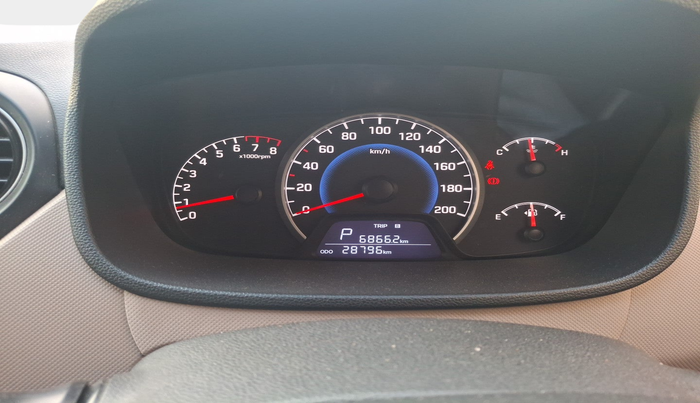 2017 Hyundai Grand i10 SPORTZ (O) AT 1.2 KAPPA VTVT, Petrol, Automatic, 29,342 km, interior