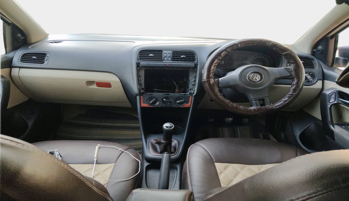 2011 Volkswagen Polo TRENDLINE 1.2L DIESEL, Diesel, Manual, 1,09,895 km, interior